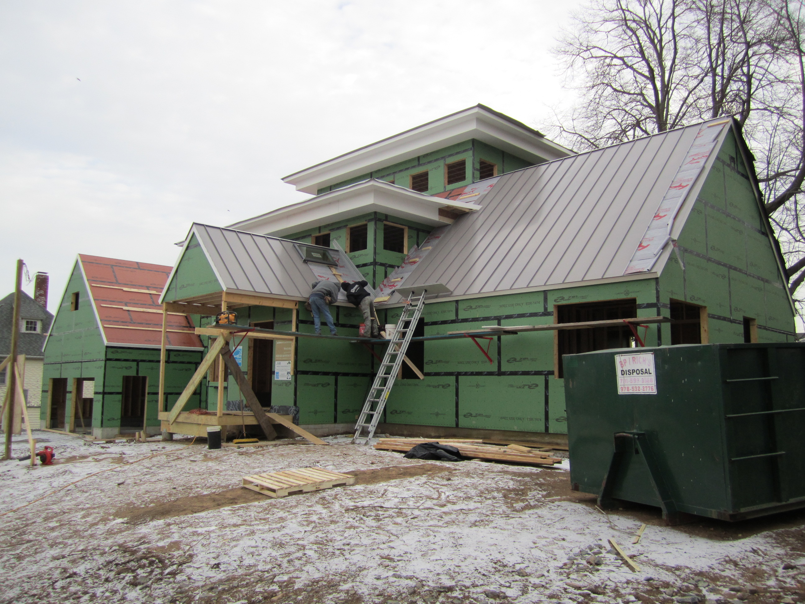 Metal roof construction